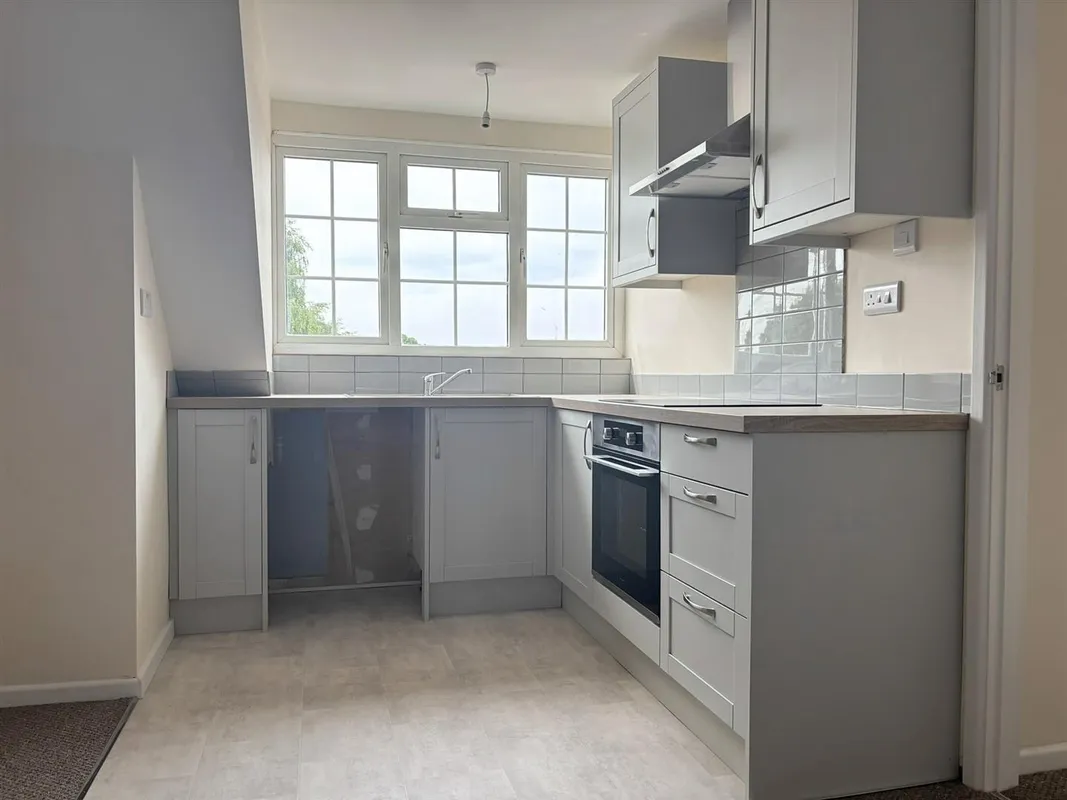 Flat Market Place in Broadland
