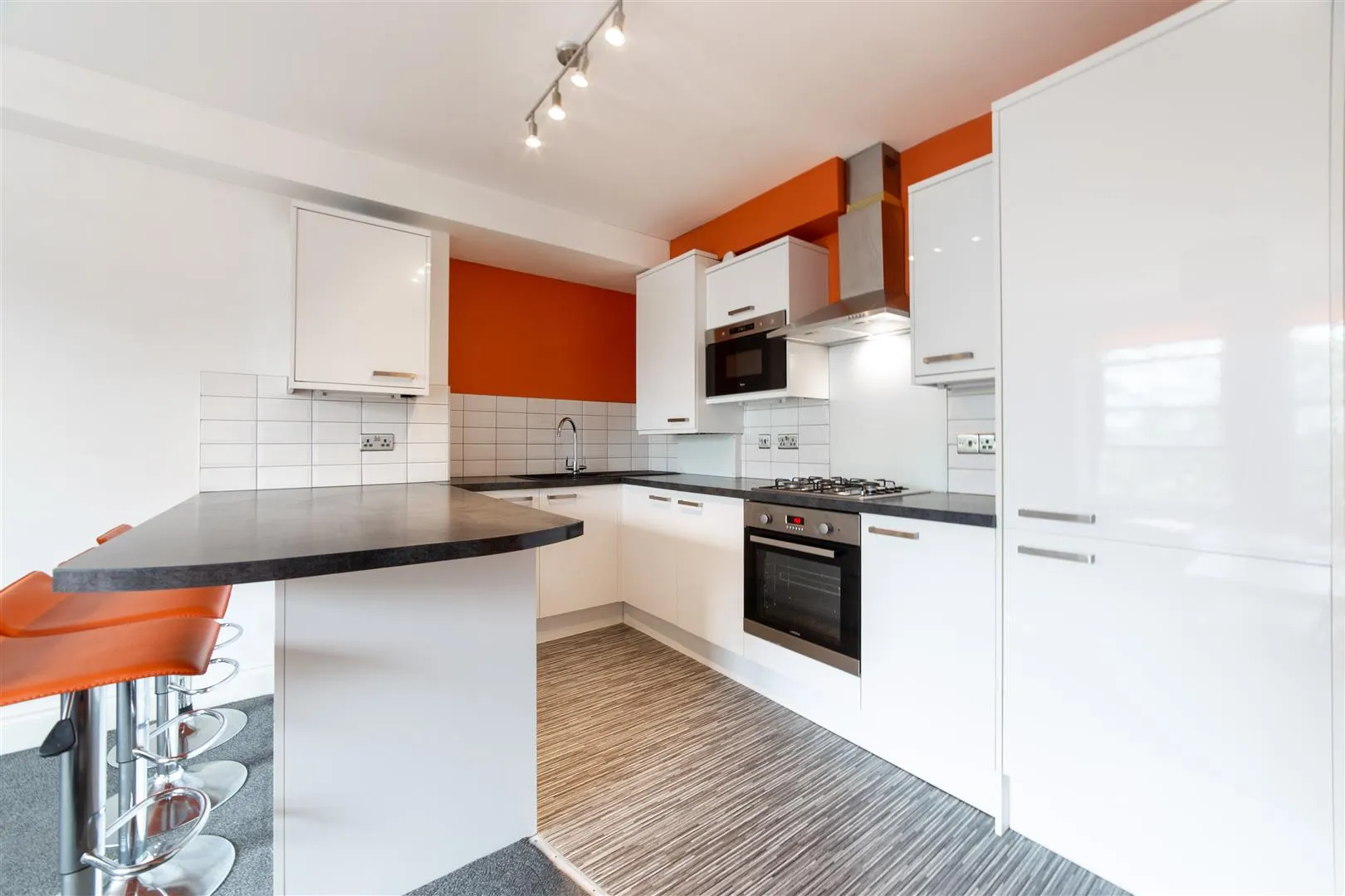 Flat Osborne Road in Newcastle upon Tyne