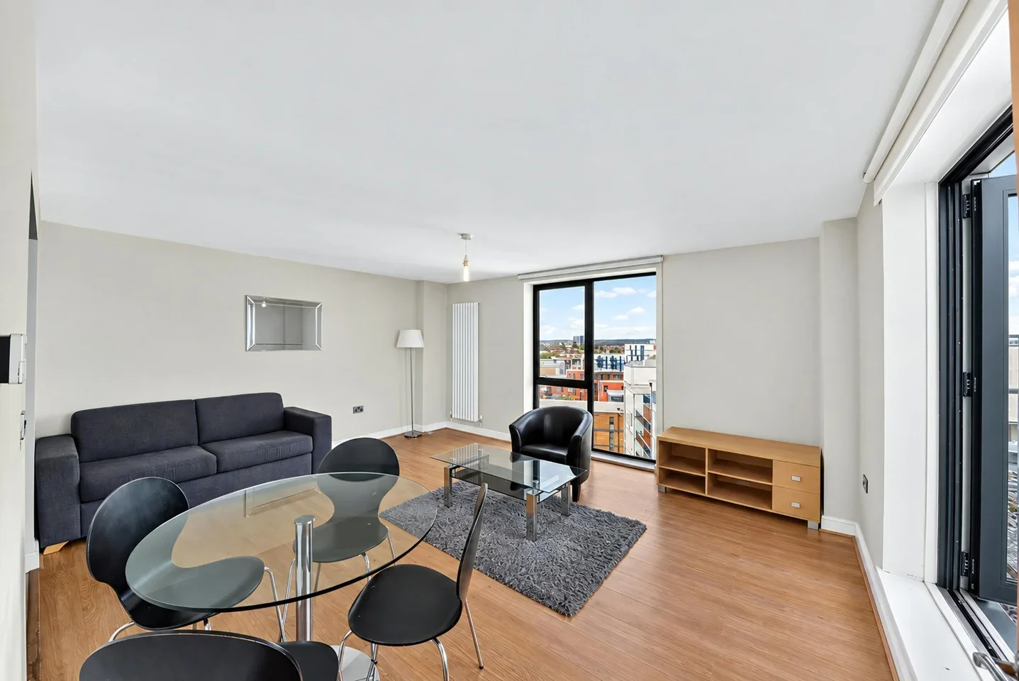 Flat Joslin Avenue in Greater London