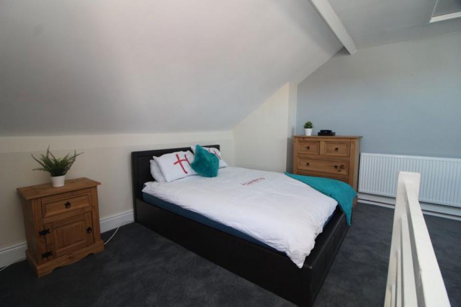 Room Burnaby Street in Sheffield