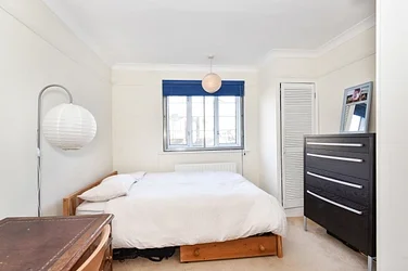Flat Oakden Street in Greater London