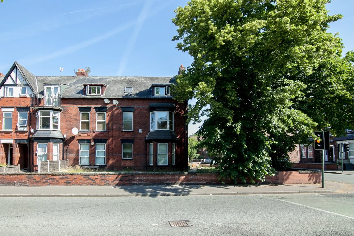 Flat Mauldeth Road in Manchester