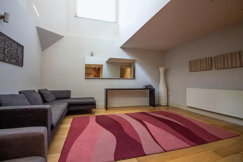 Flat Matlock Street in Greater London