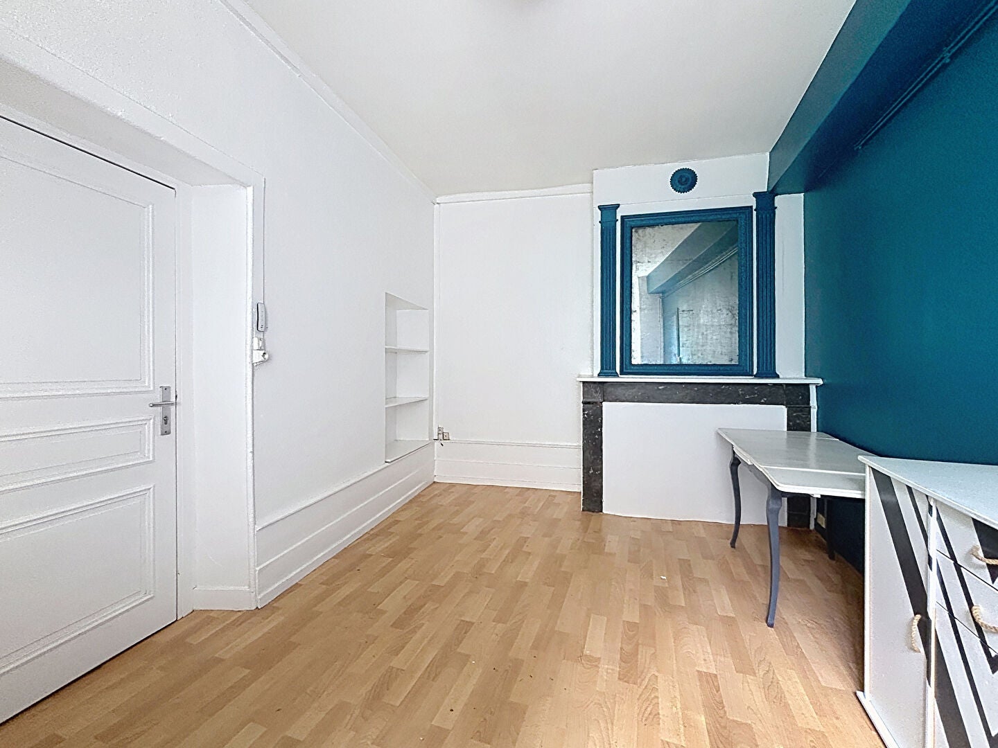 Flat Place Louis Imbach in Angers