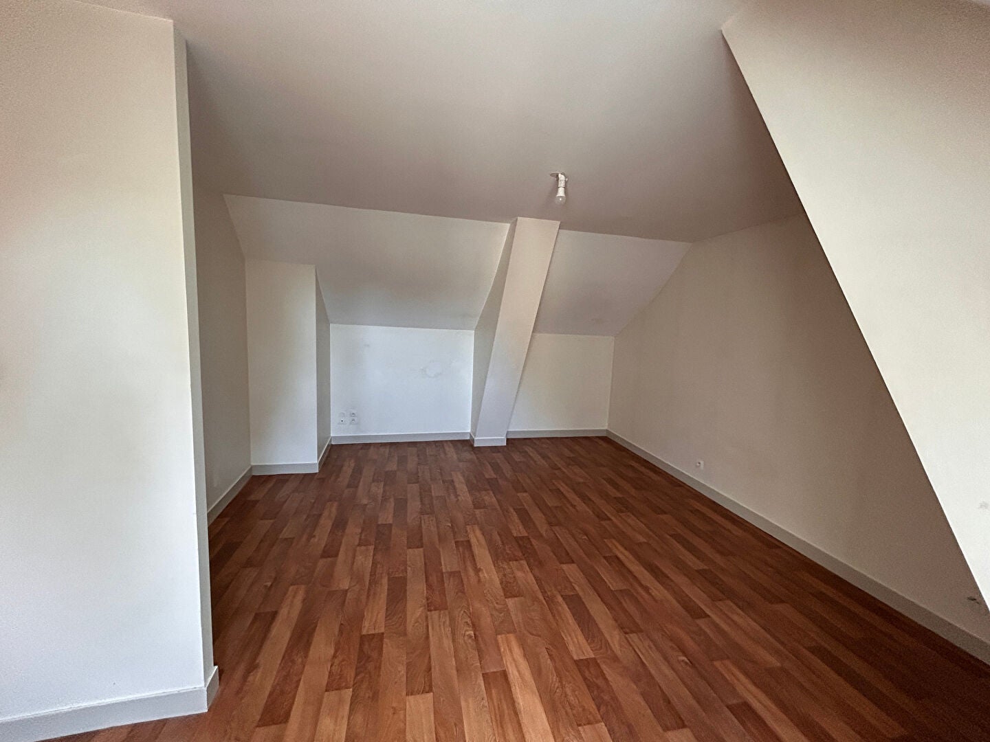 House Chemin de Réveillon in Yvré-l'Évêque