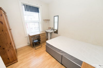 Room Brudenell Mount in Leeds