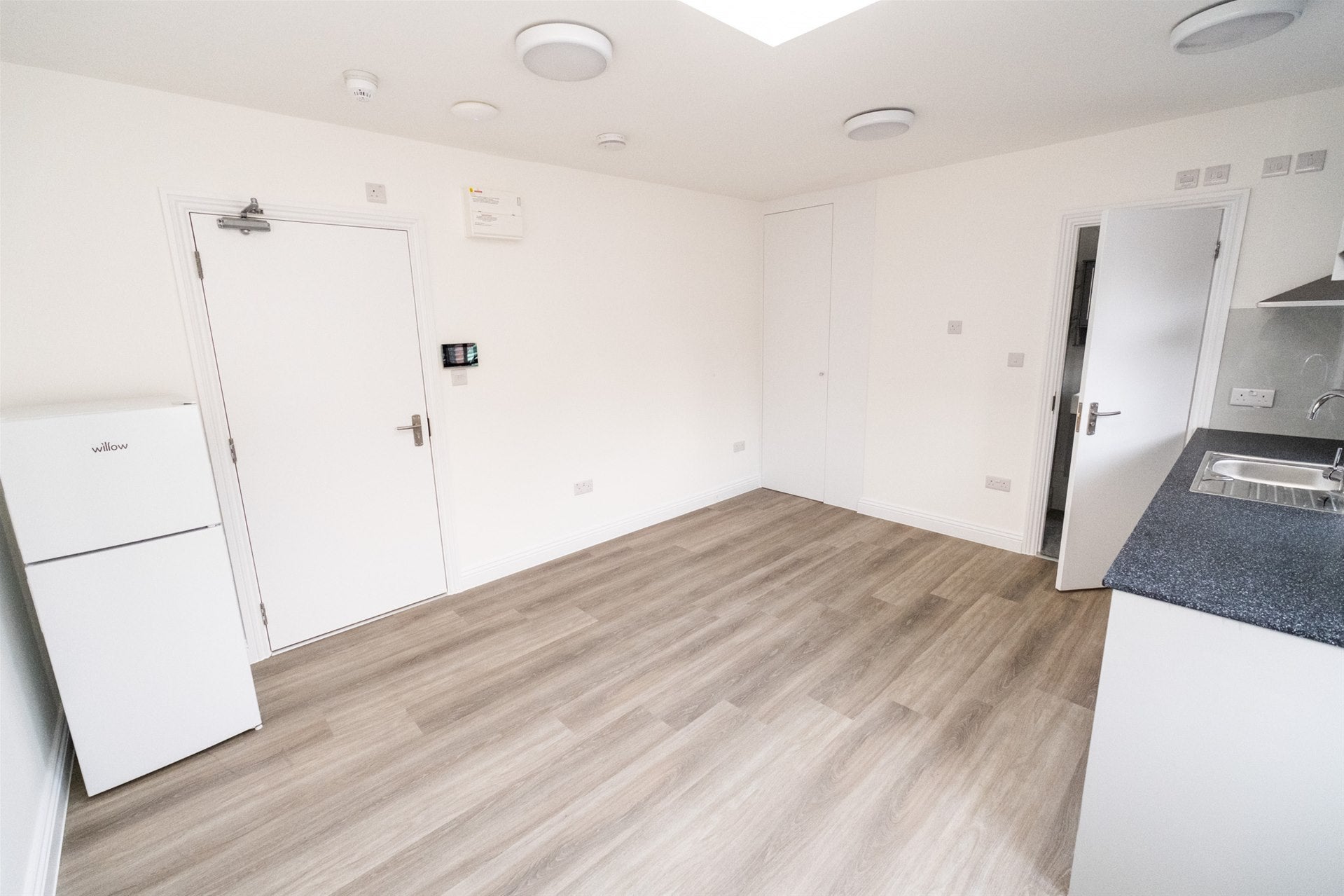 Flat Stag Lane in Greater London