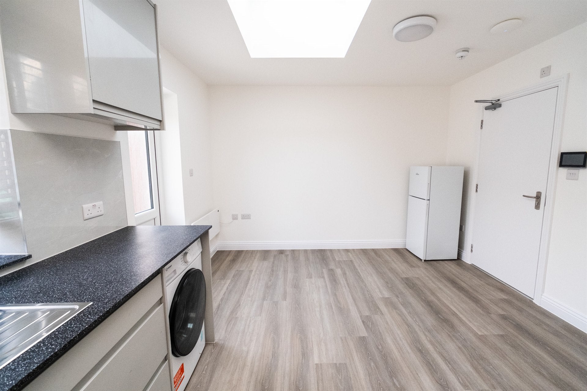 Flat Stag Lane in Greater London