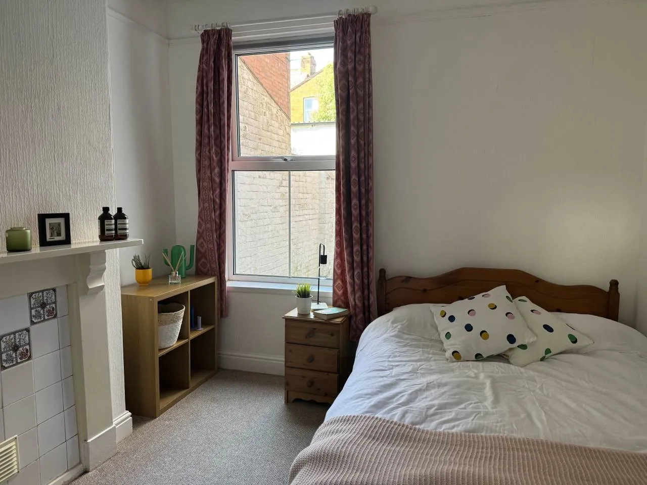 Flat Pinhoe Road in Exeter