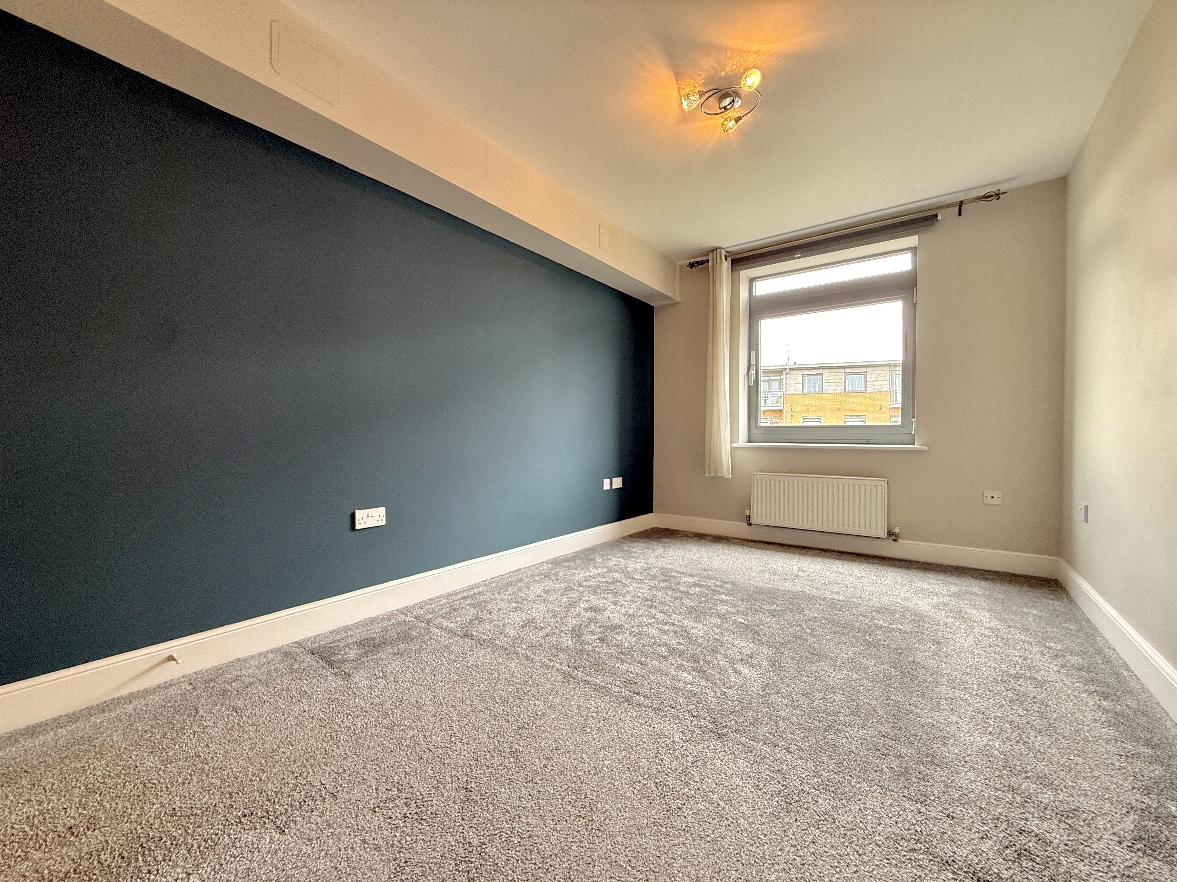 Flat Wallis Place in Maidstone