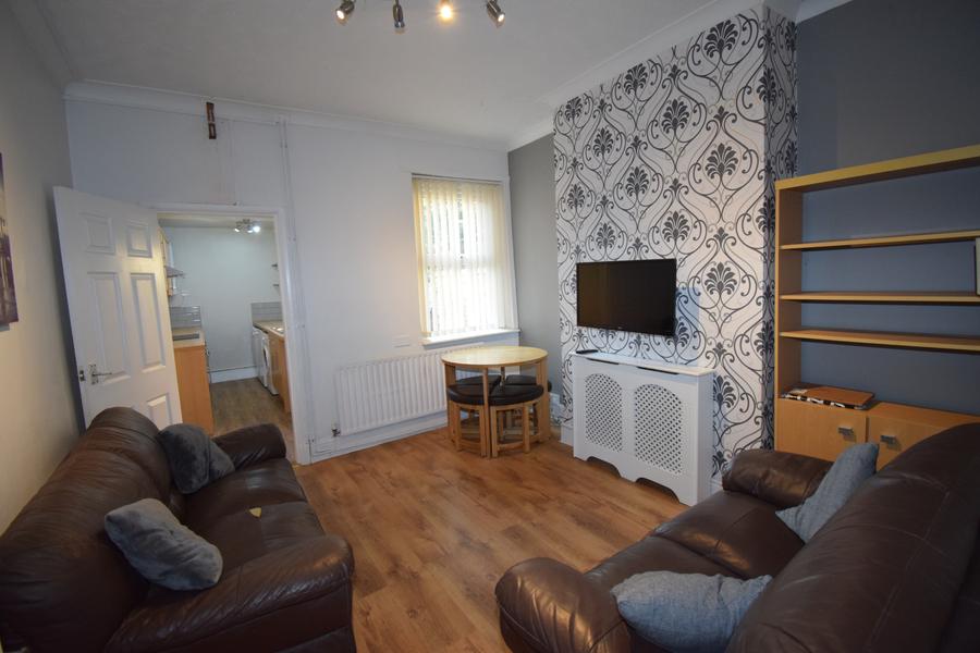 Room Cowley Street in Derby