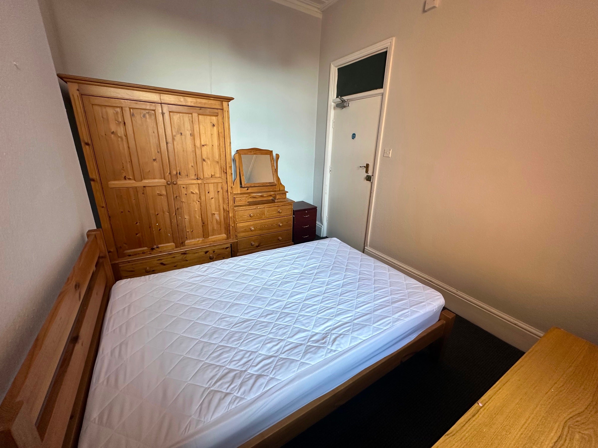 Room Russell Terrace in Royal Leamington Spa