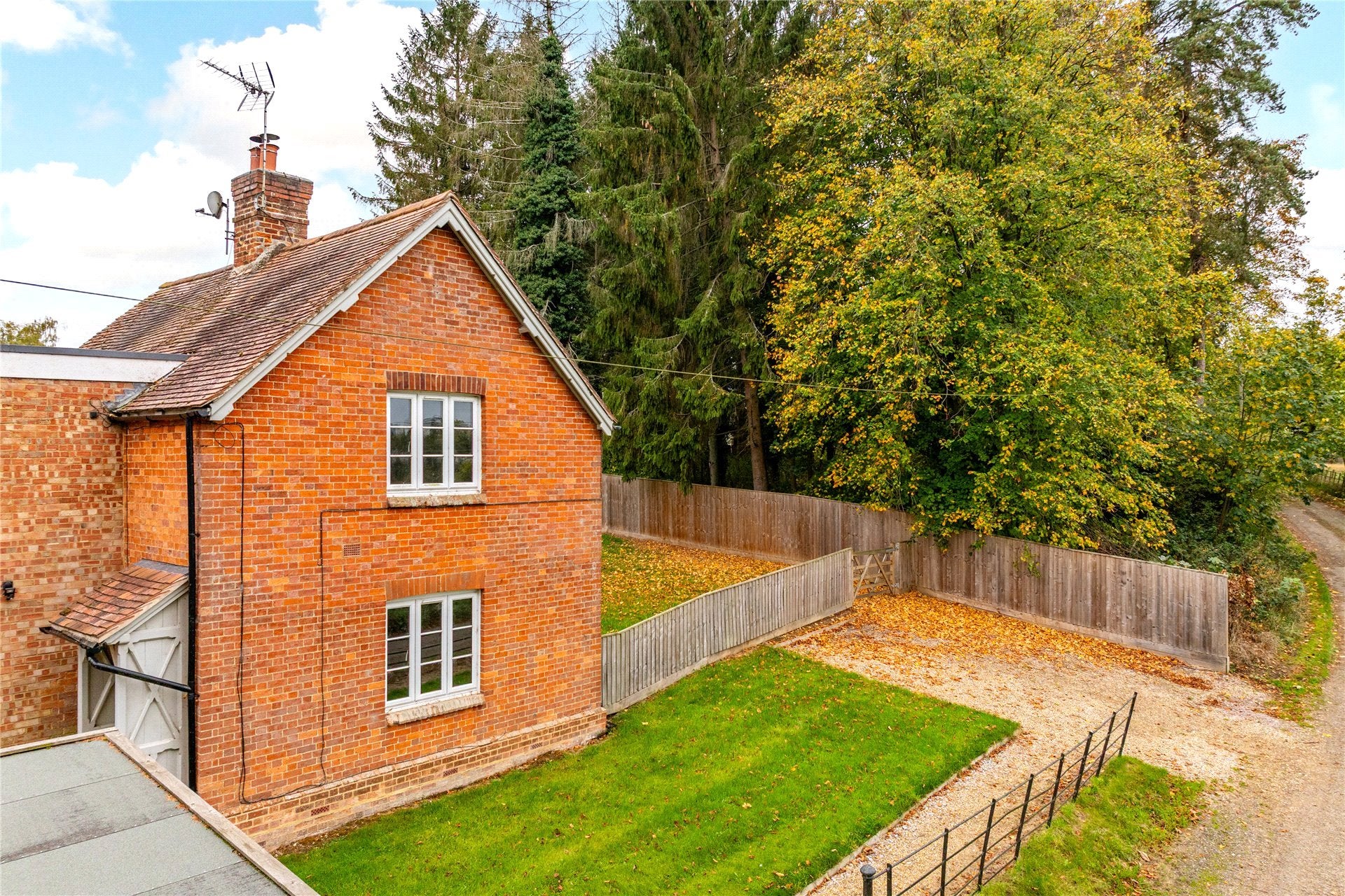 House Bycell Road in Akeley