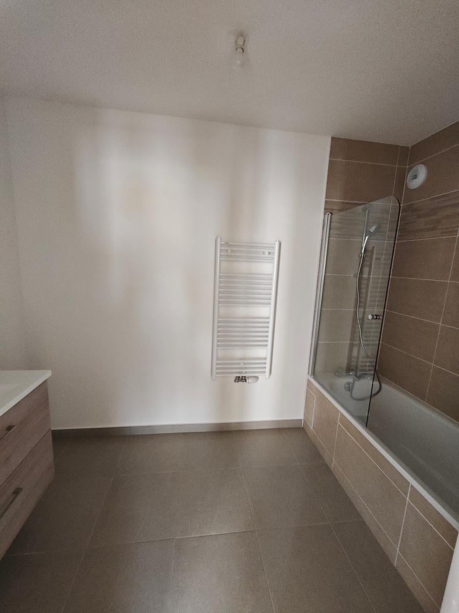 Appartement Rue Camille du Gast à Villeneuve-la-Garenne