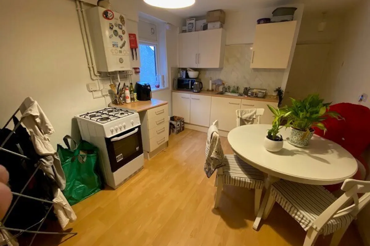Flat Claude Road in Cardiff