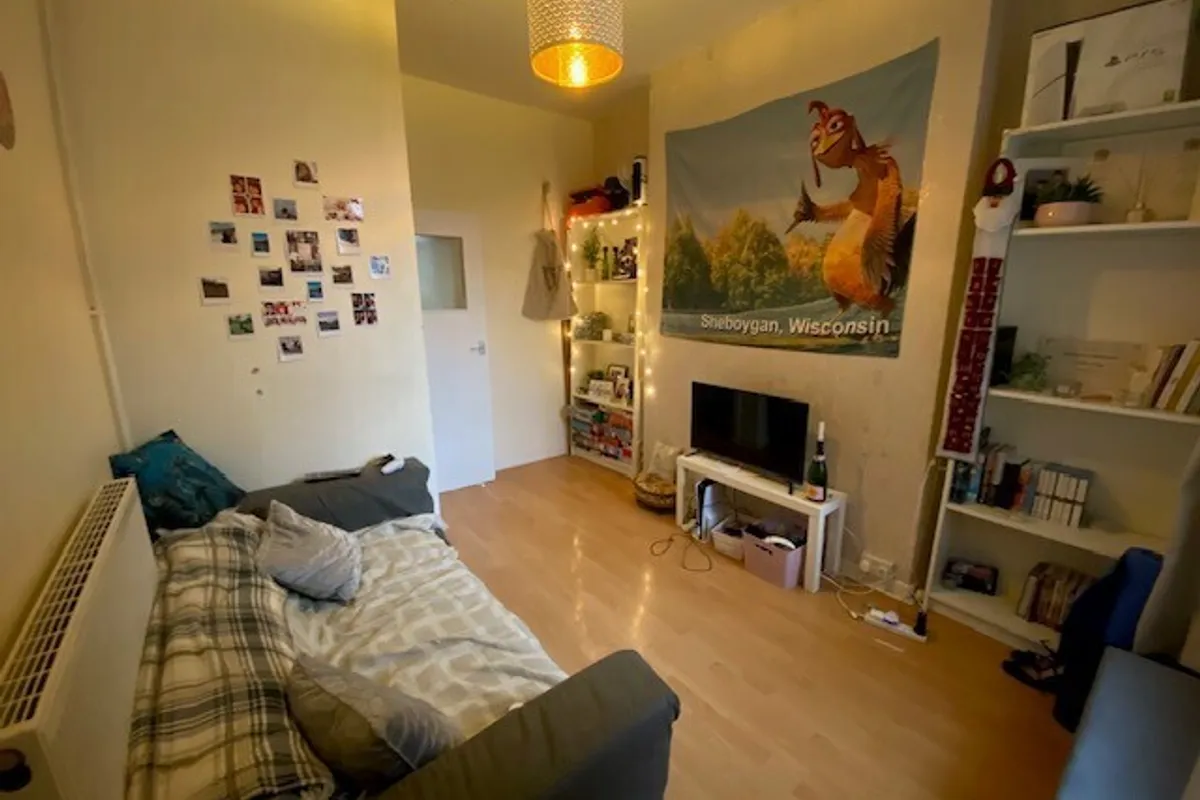 Flat Claude Road in Cardiff