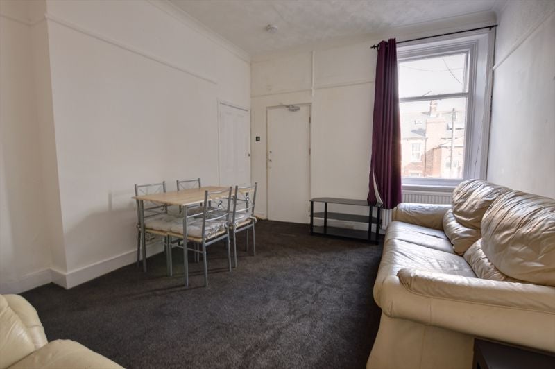 Flat Glenthorn Road in Newcastle upon Tyne