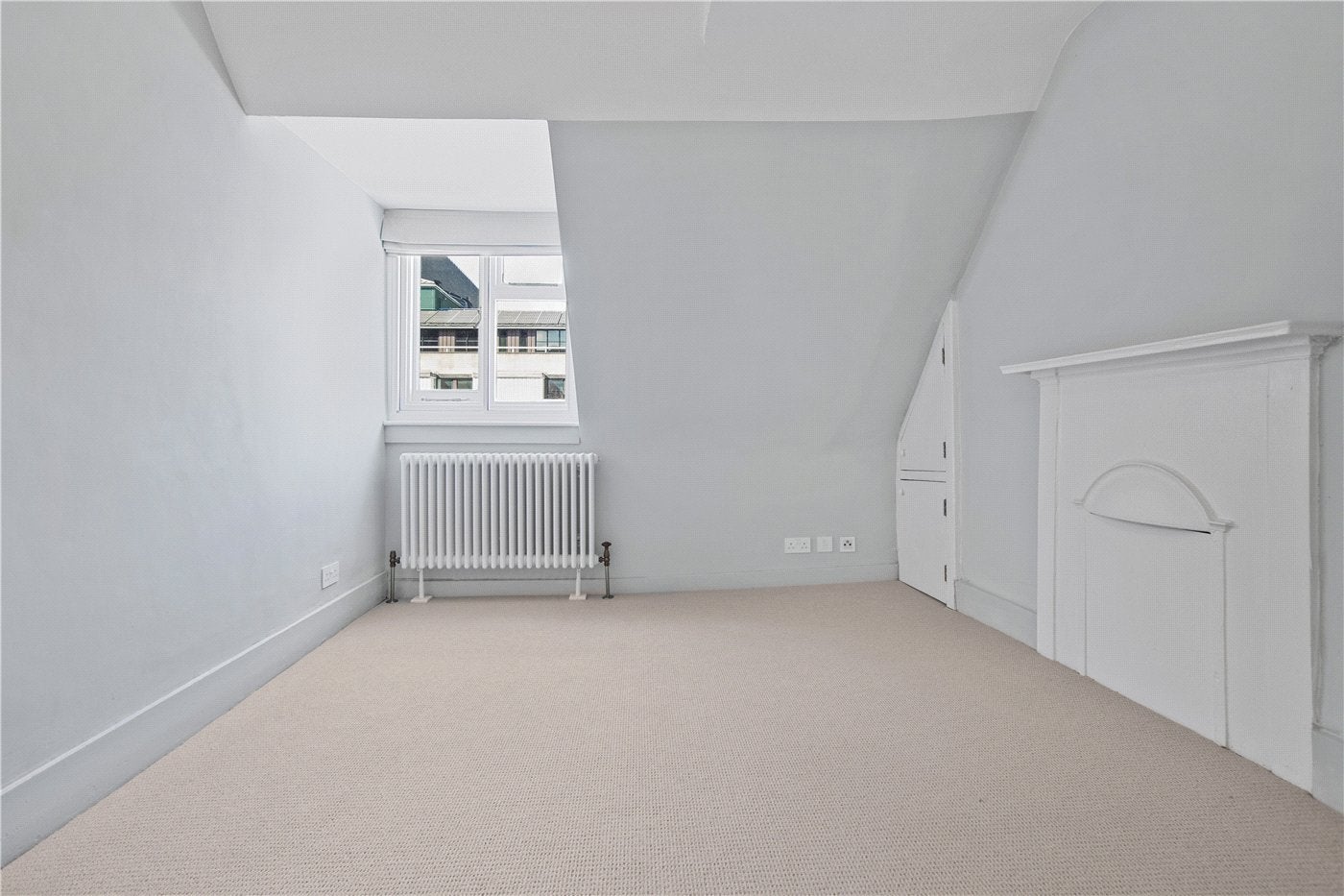 Flat Great Ormond Street in Greater London