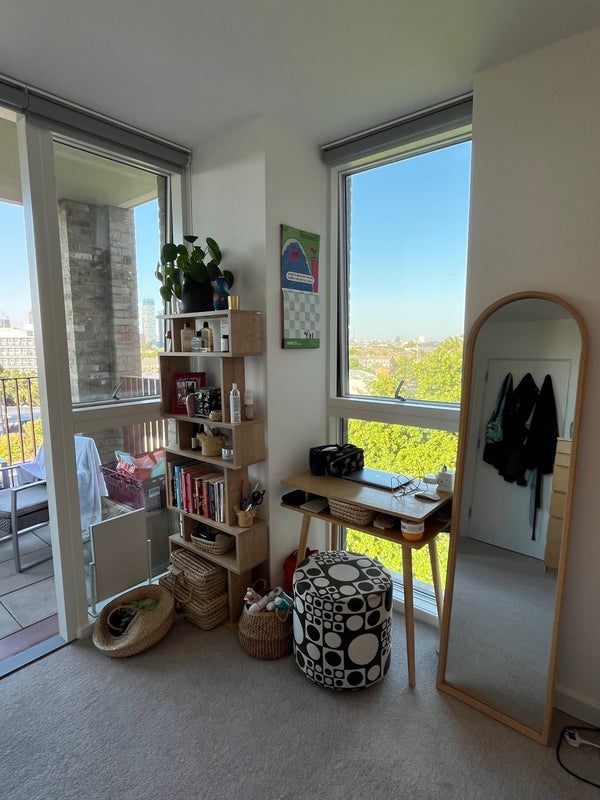 Room New Kent Road in Greater London
