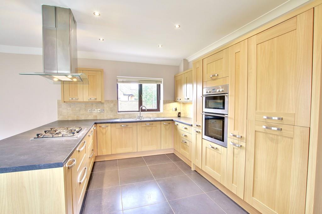 House Longlands Close in Huntingdonshire