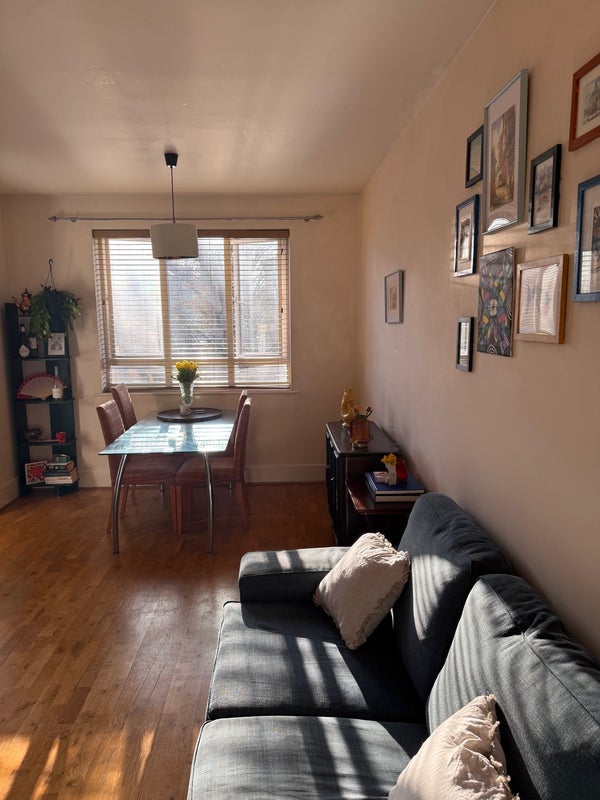 Room Middleton Road in Greater London