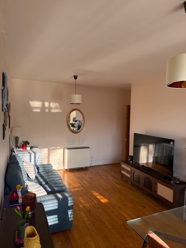 Room Middleton Road in Greater London