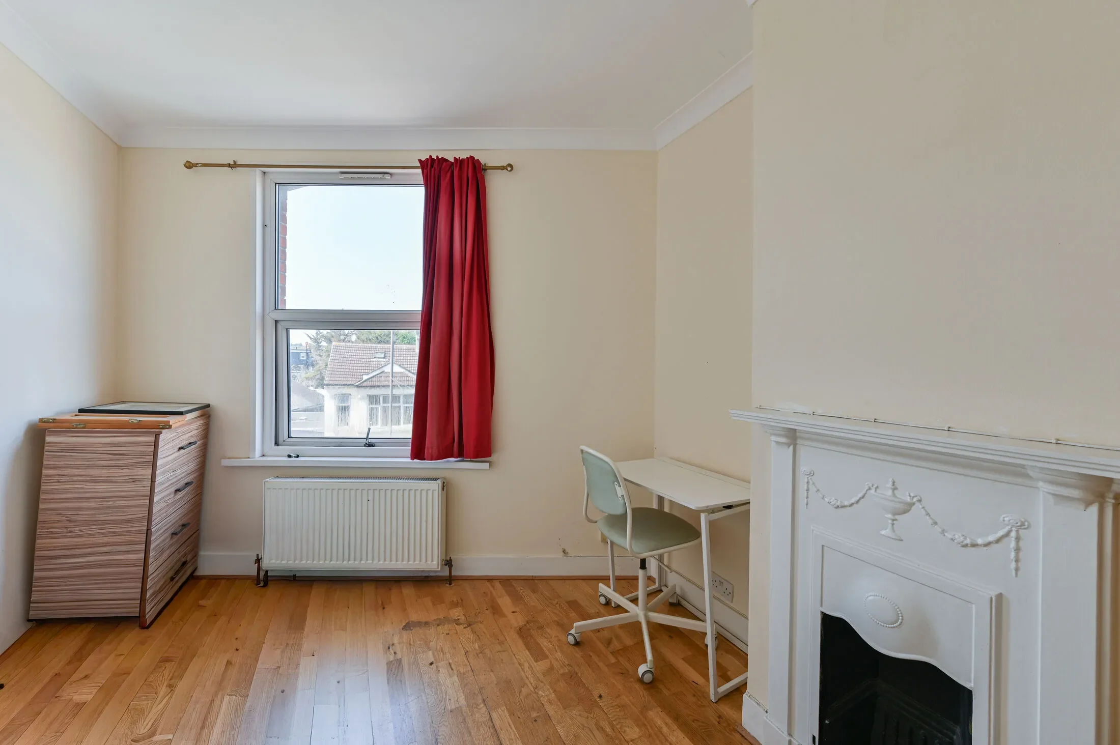 Flat Durnsford Road in Greater London