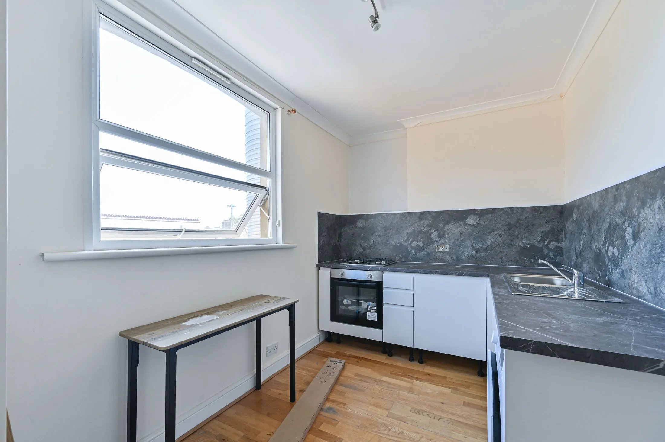 Flat Durnsford Road in Greater London
