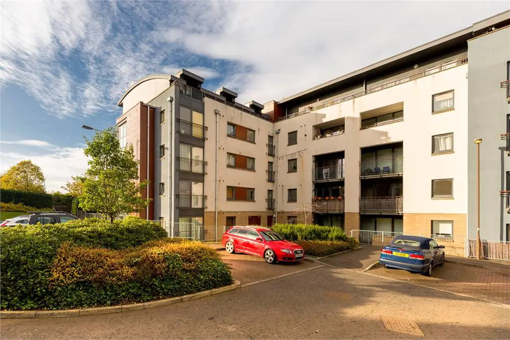 Flat East Pilton Farm Avenue in City of Edinburgh