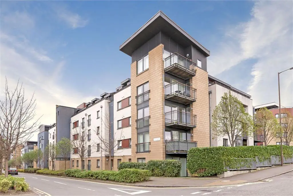 Flat East Pilton Farm Avenue in City of Edinburgh