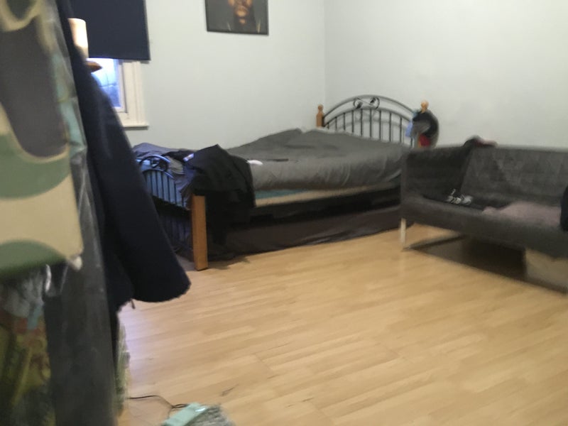 Flat Cricklewood Broadway in Greater London
