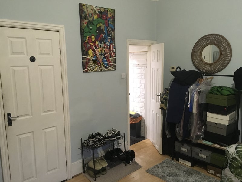 Flat Cricklewood Broadway in Greater London