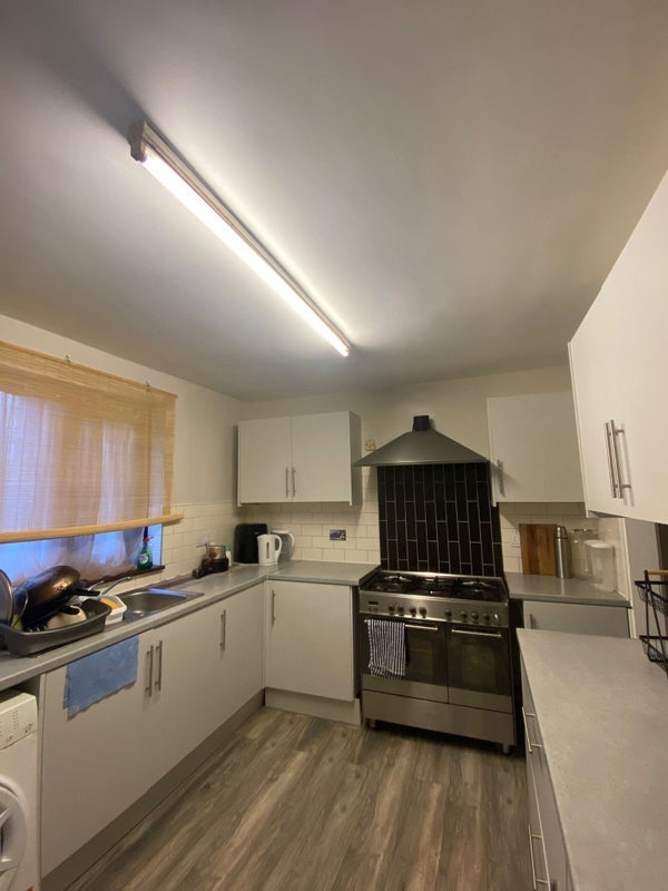 Room Paddock Close in Greater London