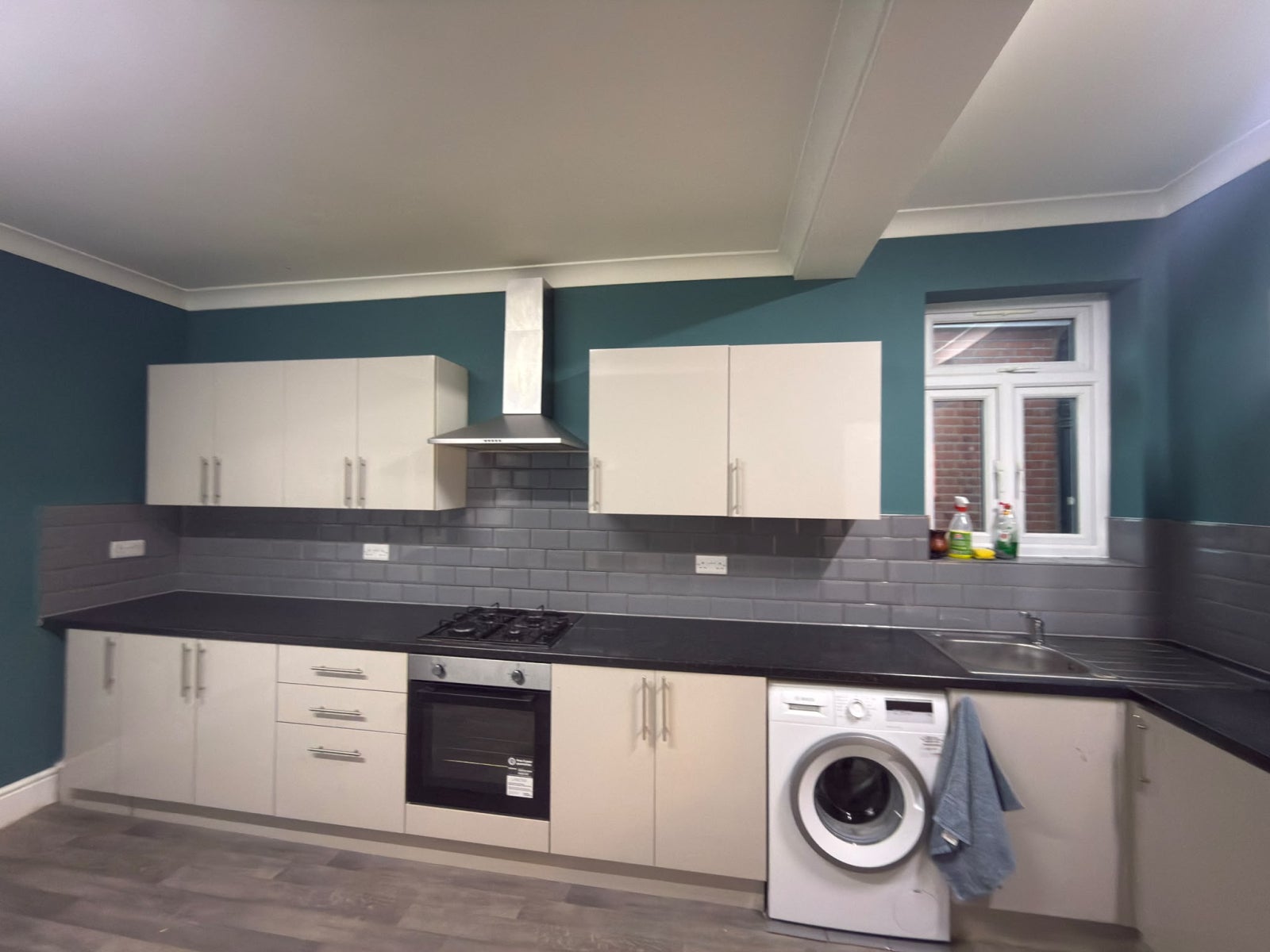 Flat Emerson Road in Greater London