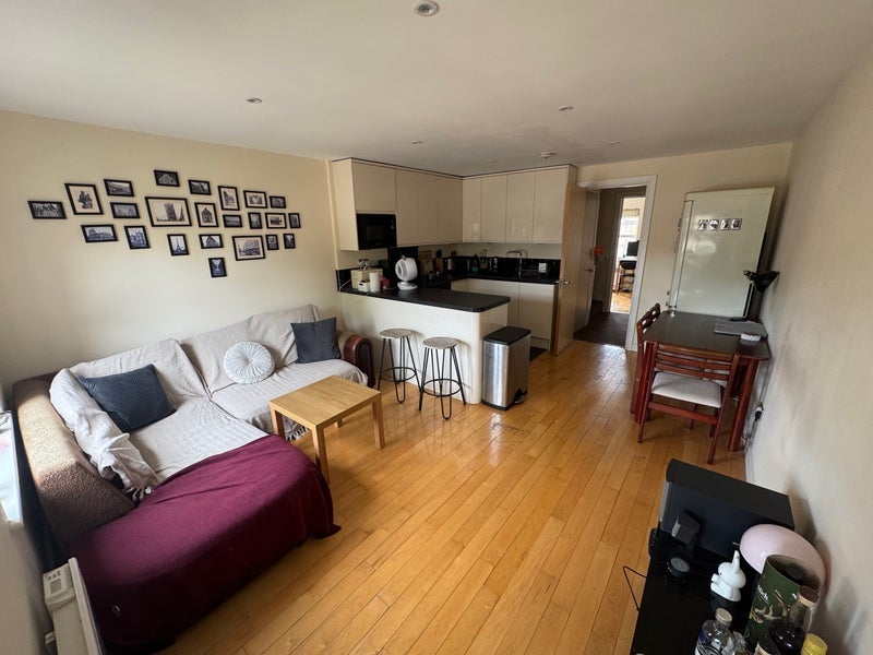 Room Cadet Drive in Greater London