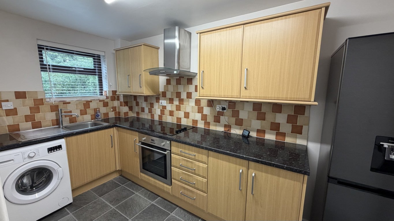 Flat Winston Close in Woodford Halse