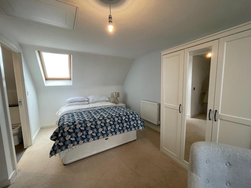 Room Owthorpe Road in Nottingham