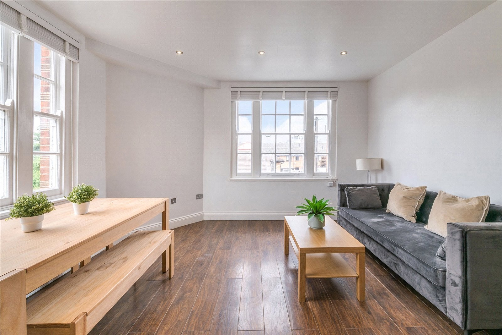 Flat Byron Street in Greater London