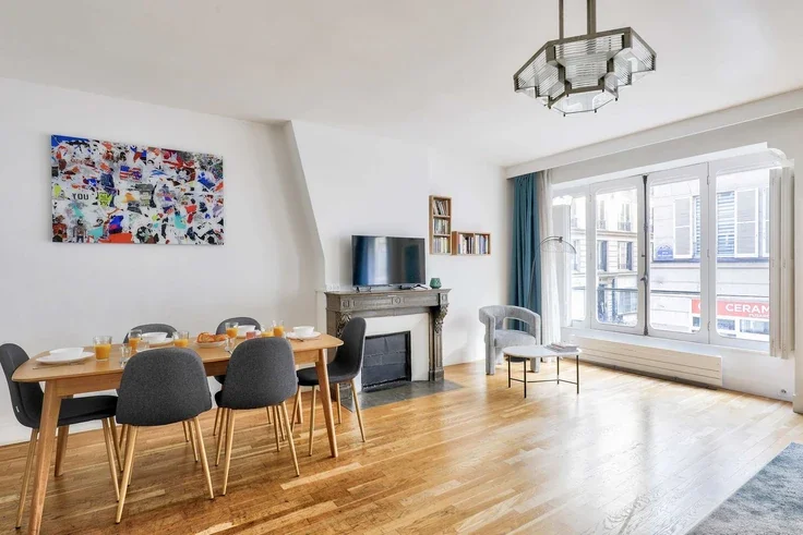 Flat Rue de Paradis in Paris