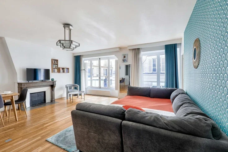 Flat Rue de Paradis in Paris