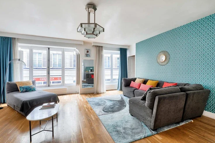 Flat Rue de Paradis in Paris
