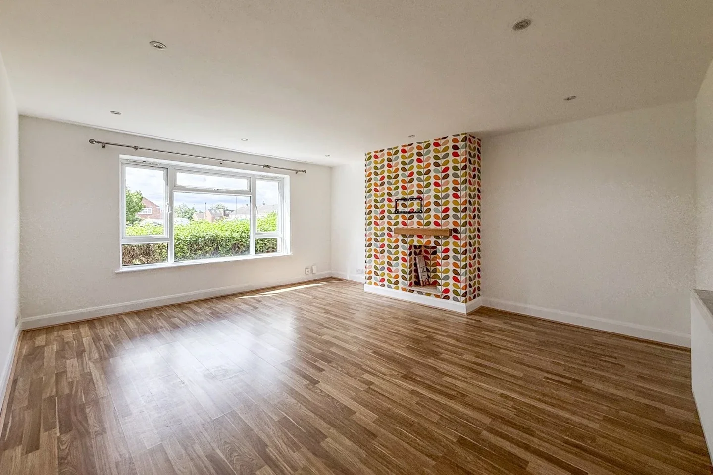 Flat Northumbria Road in Maidenhead