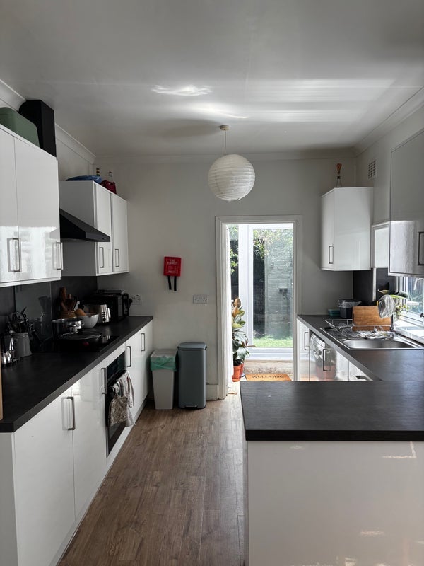 Room Adley Street in Greater London
