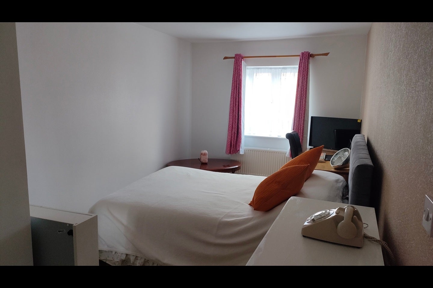 Room Ardgowan Grove in Wolverhampton