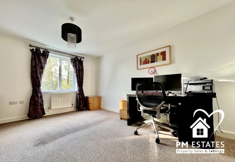 Flat John Dyde Close in East Hertfordshire