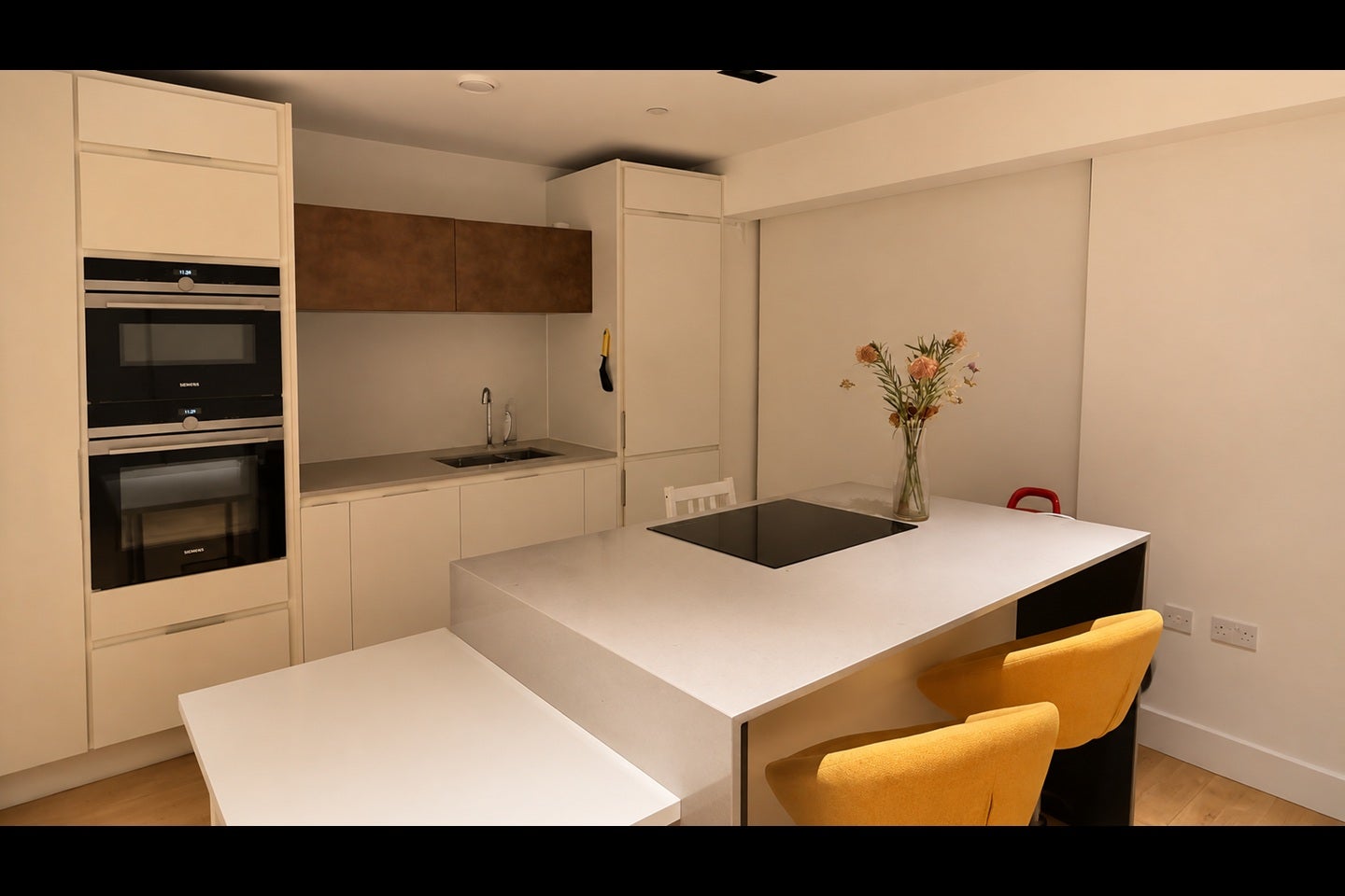 Flat Exchange Gardens in Greater London
