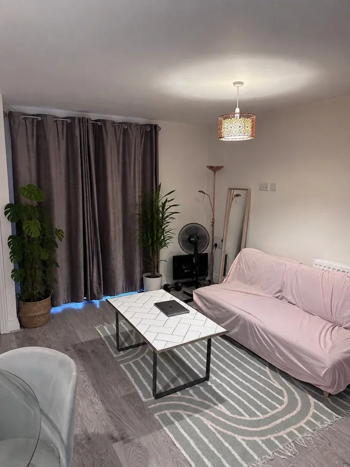Flat Lucas Court in Leeds