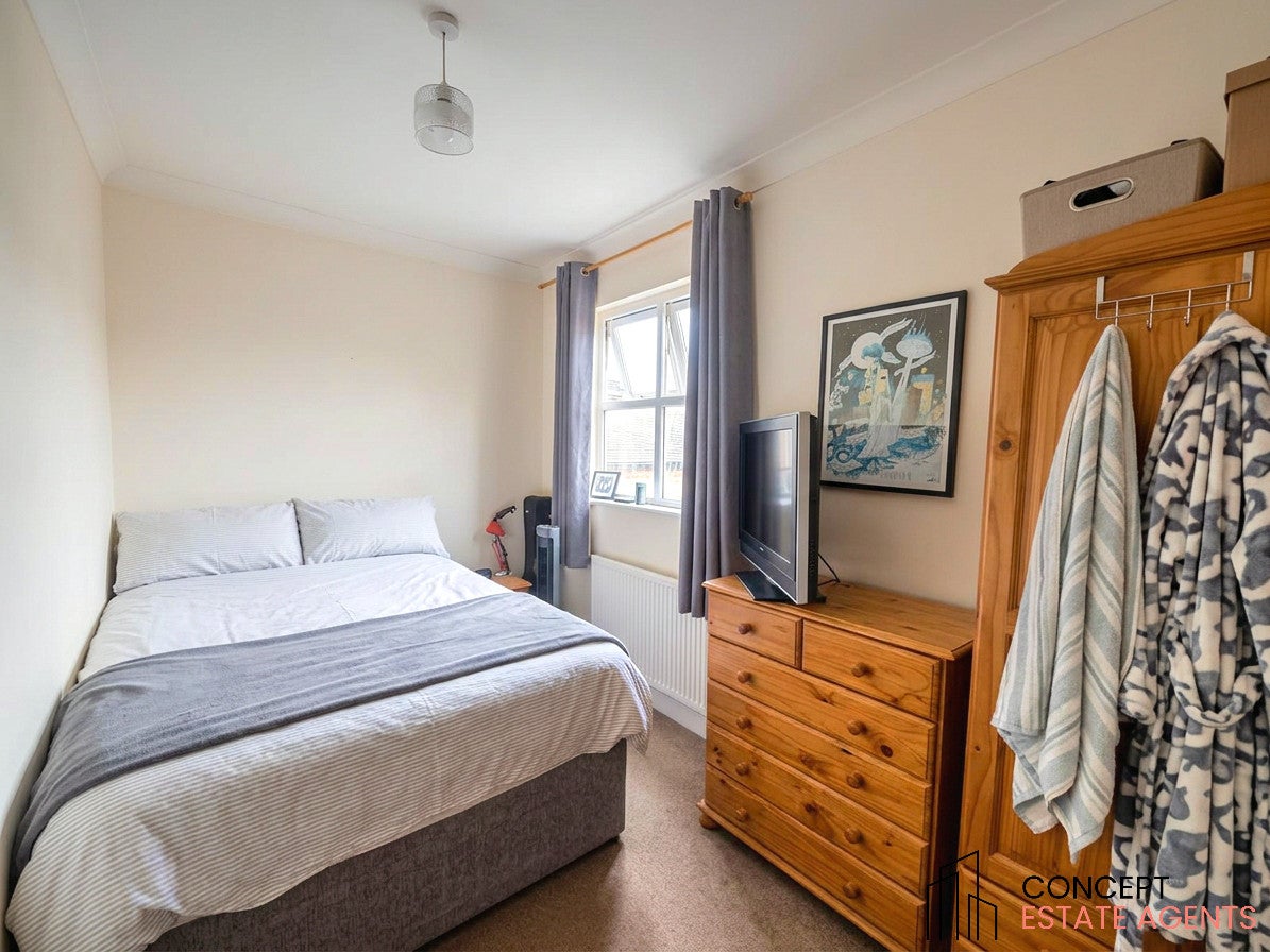 Flat Tooting Bec Road in Greater London