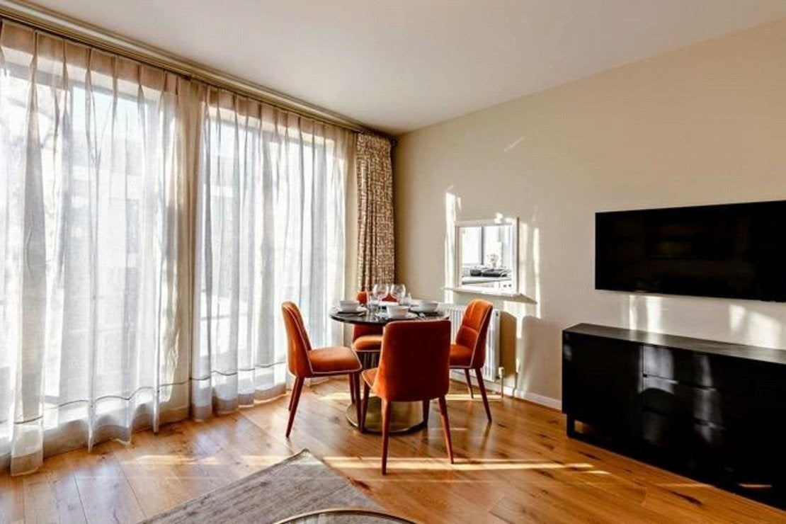 Flat Fulham Road in Greater London