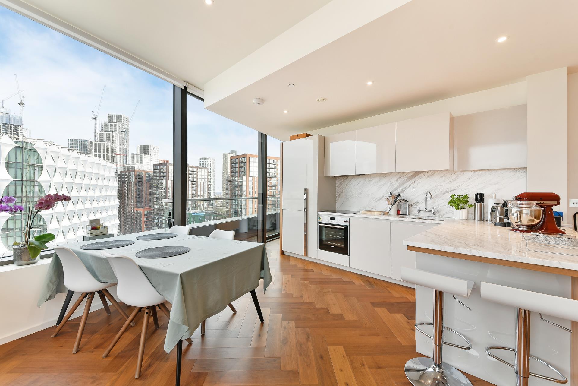 Flat New Union Square in Greater London